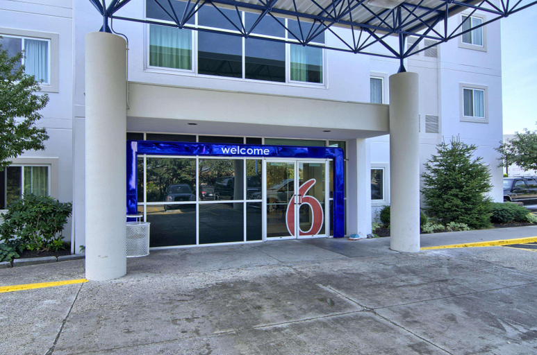 Exterior & Views 2, Motel 6 Portsmouth, Rockingham