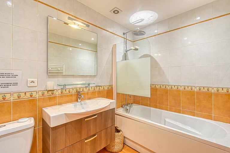 Bathroom 3, Beautiful modern apartment in the heart of Cannes, Alpes-Maritimes
