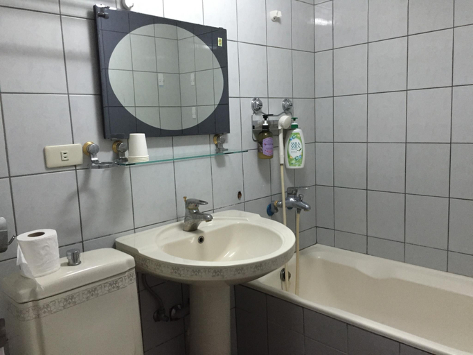 Bathroom, Fun Trip Kenting, Pingtung