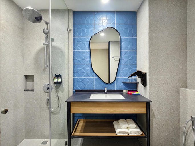 Bathroom 4