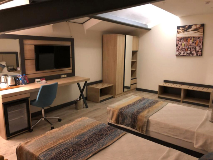 Bedroom 18