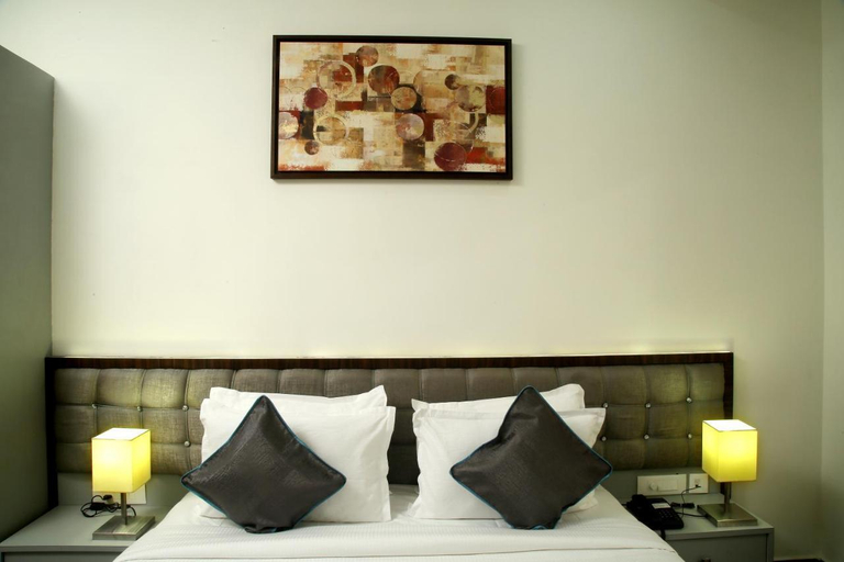 Others 4, PARK IRIS HOTELS, MG Road, Krishna