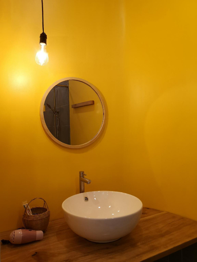 Bathroom 2, K2 Homestay & Coffee, Ninh Kiều
