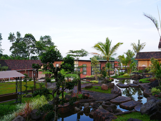 Exterior & Views 5, DKaliurang Resort, Sleman