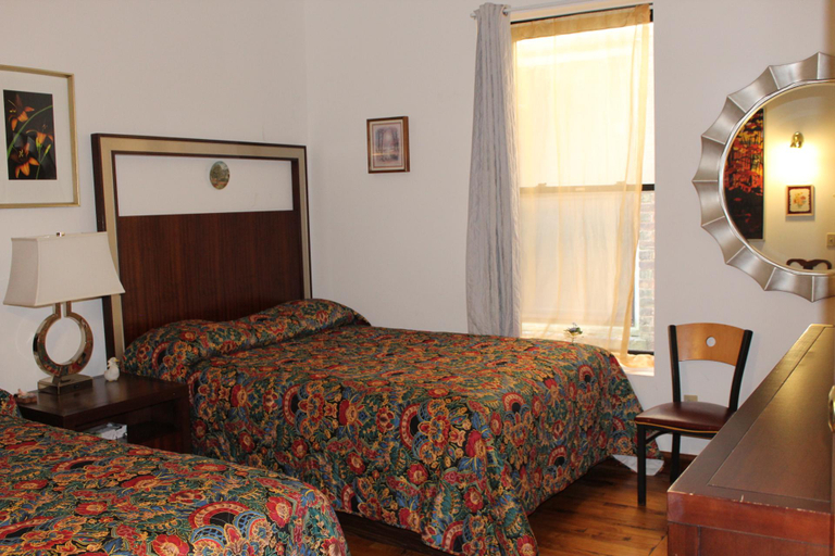 Bedroom 3, Karsten nest hotel, Lake Michigan
