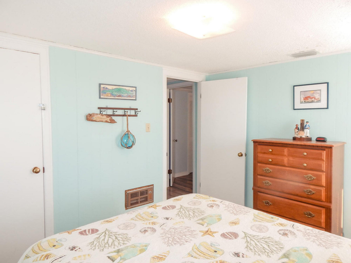 Bedroom 2, 004 Shipp's Inn by ACP, Mobile