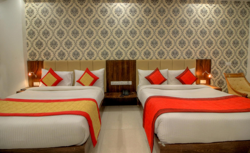 Bedroom 2, Hotel Almati Inn, Delhi