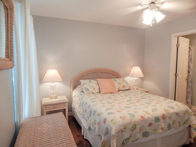 Bedroom 2, 052 Sandcastle 9E by ACP, Mobile
