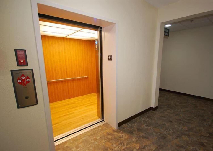 Public Area 2, White House Suites, Hendricks
