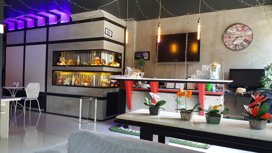 Others 2, RungRoj Panich Hotel, Muang Chon Buri