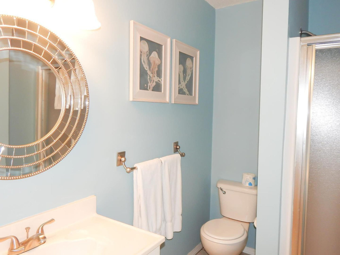 Bathroom 3, 058 Seasons by ACP, Mobile