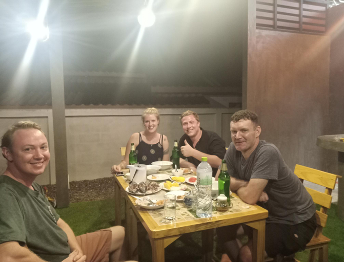 Food & Drinks 5, Win Gray Homestay Resort, Pathiu