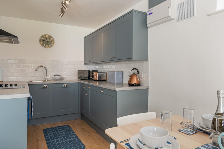 Others 5, Coedrath Park 20 - Modern Apartment, Close to the Beach, Pembrokeshire