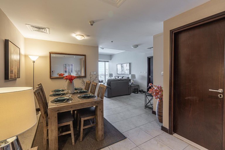 Bedroom 4, HiGuests - Spacious Apartment Close to Dubai Marina Walk, Dubai