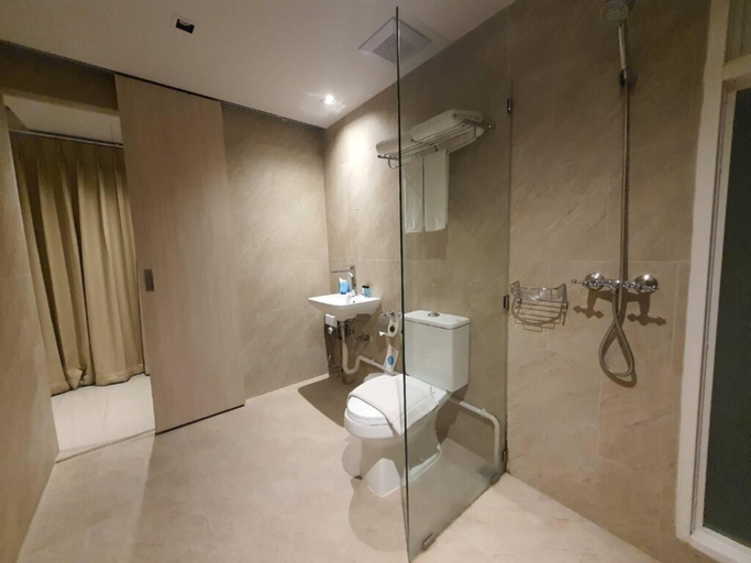 Bathroom 4, Worita Cove Hotel, Sattahip