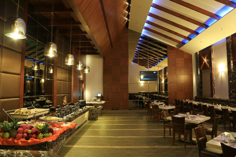 Food & Drinks 3, Dhanalakshmi Srinivasan Hotel, Perambalur