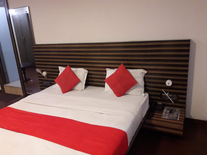 Bedroom 4, Jalsa inn, Bhopal