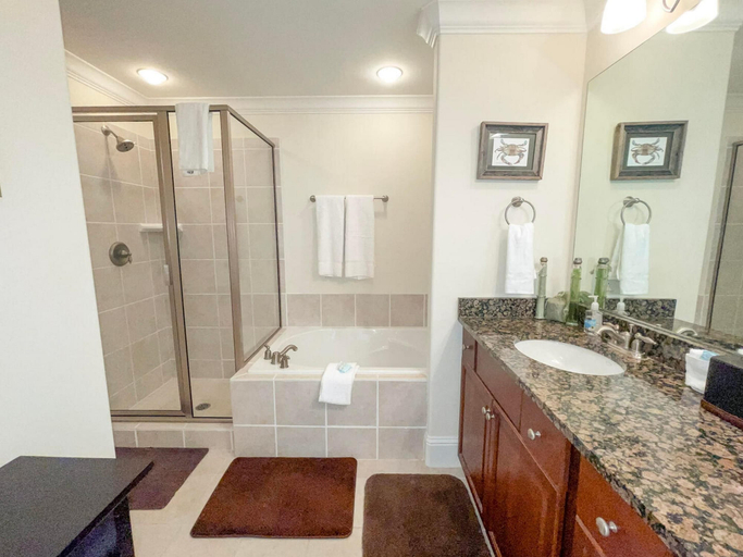 Bathroom 4, 321 Holiday Isle - Peaceful Easy Feeling by ACP, Mobile