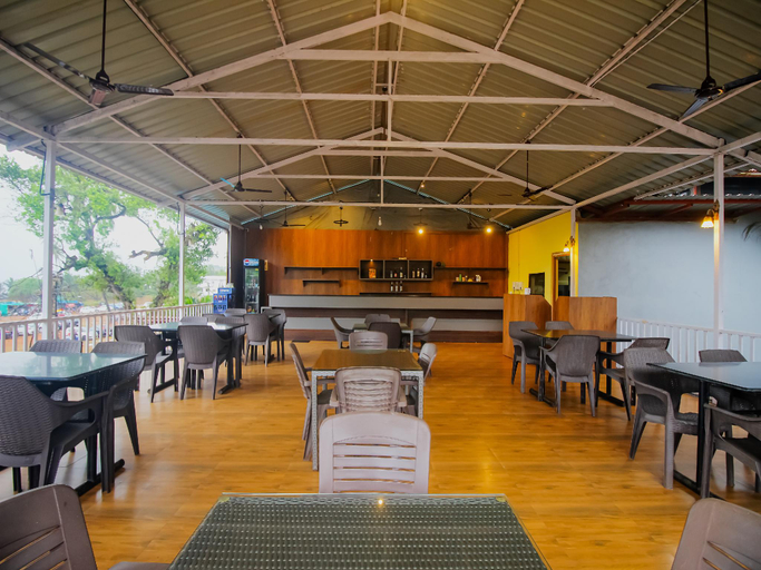 Food & Drinks 4, Mariners Bay Beach Resort, North Goa