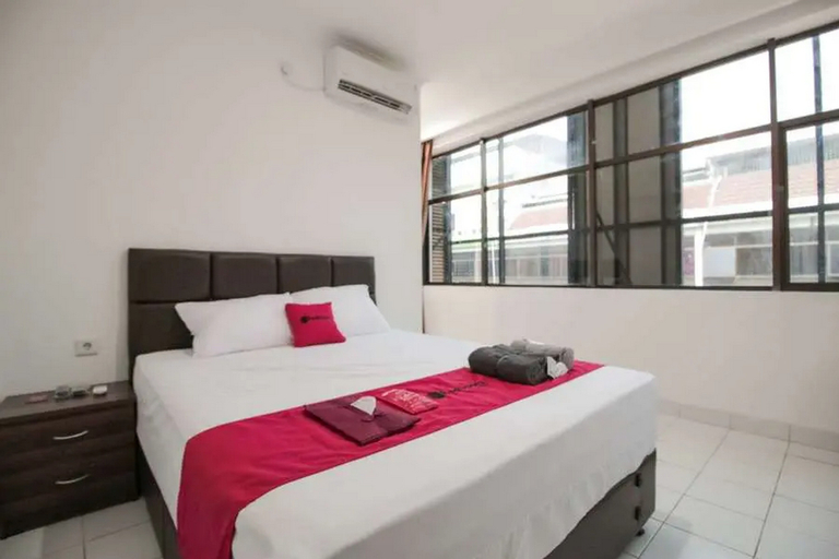 Bedroom 2, RedDoorz @ Ruko ITC Roxy Mas, Central Jakarta