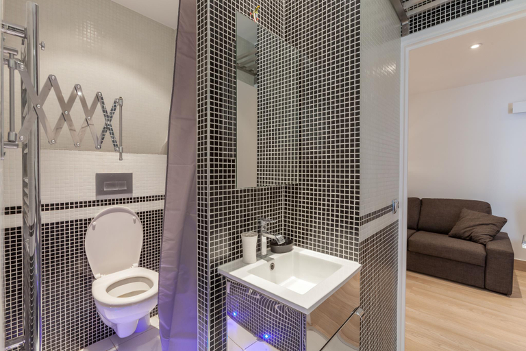 Bathroom 3, Residence Le Relais Amelie, Hauts-de-Seine