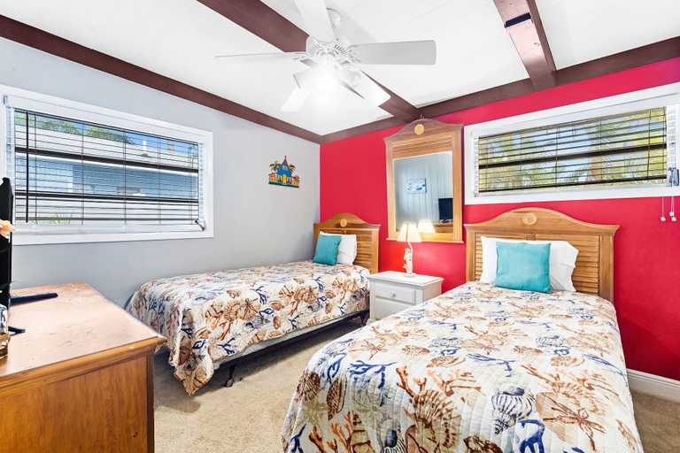 Bedroom 3, 225 Delmar, Lee