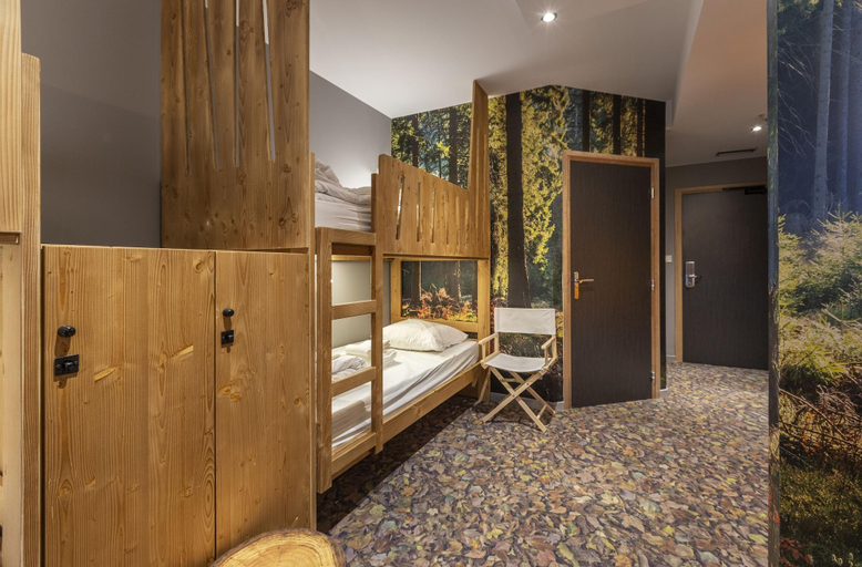 Bedroom 3, Base Camp Lodge, Savoie