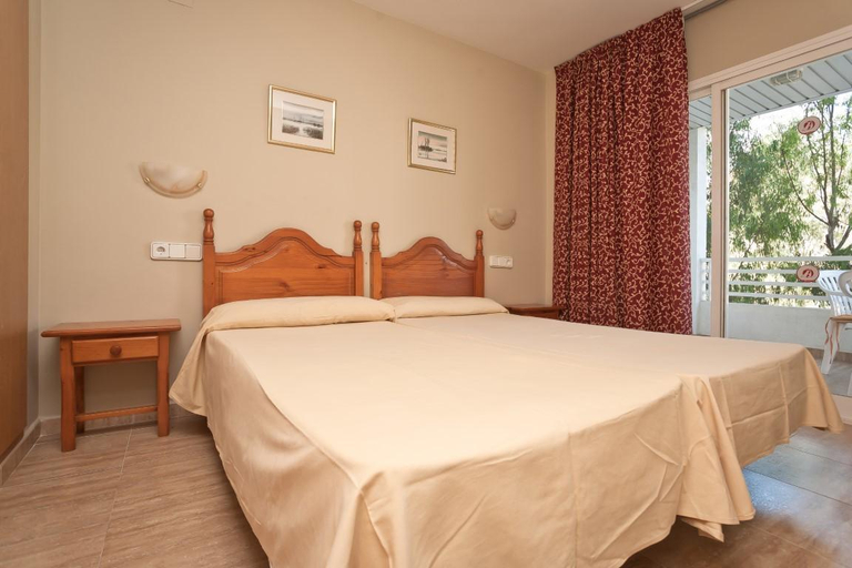 Bedroom 2, Royal | Rentalmar, Tarragona