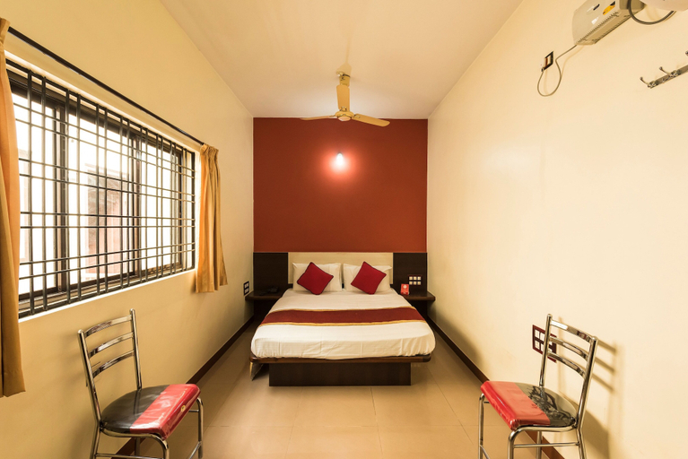 Bedroom 1, Super Hotel O Sai Kalyan Suites, Chikmagalur