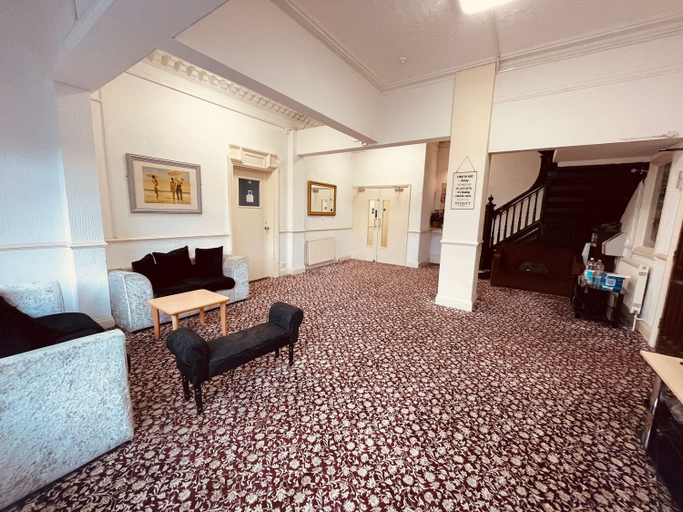 Public Area 3, Star Hotel, South Leicester, Leicester