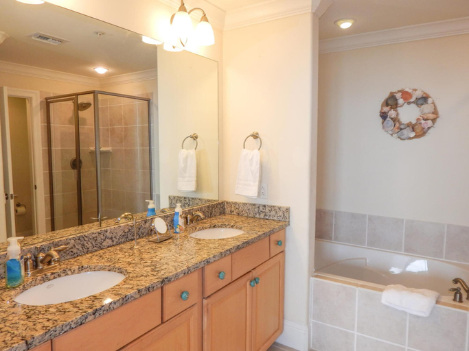 Bathroom 3, 620 Holiday Isle 620 by ACP, Mobile