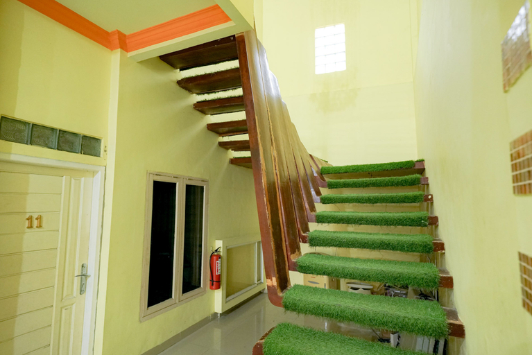 Public Area 3, RedDoorz Plus @ Jalan FL Lumban Tobing Sibolga, Sibolga