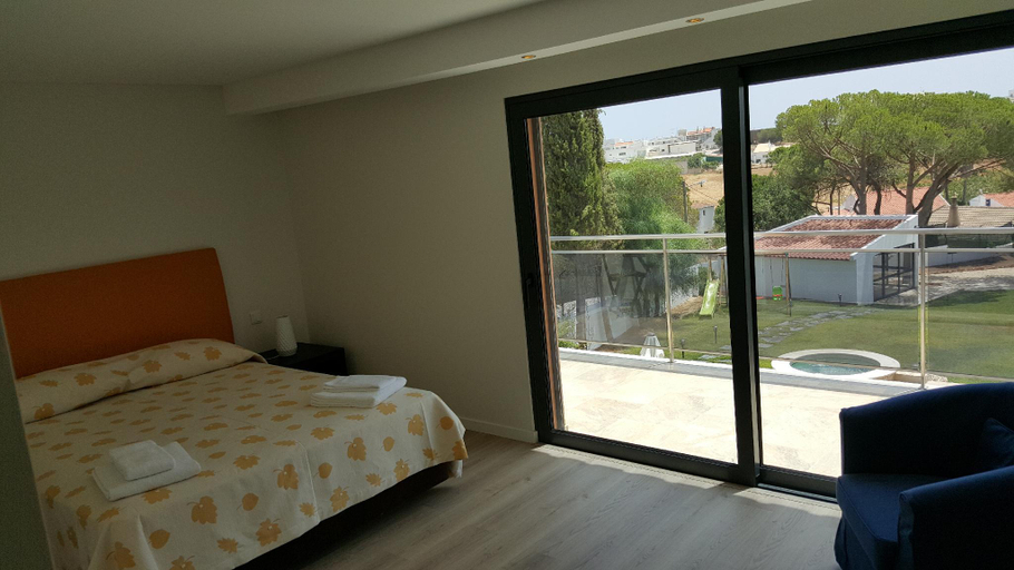 Others 4, Villa Margarida,heatable pool,Jacuzzi, near beach!, Albufeira
