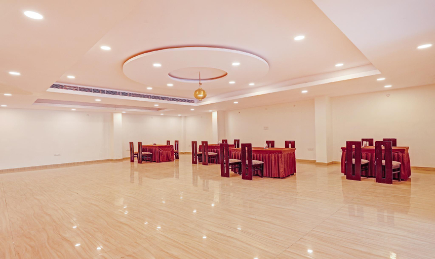 Food & Drinks 5, Treebo Silver Stallion, Lucknow