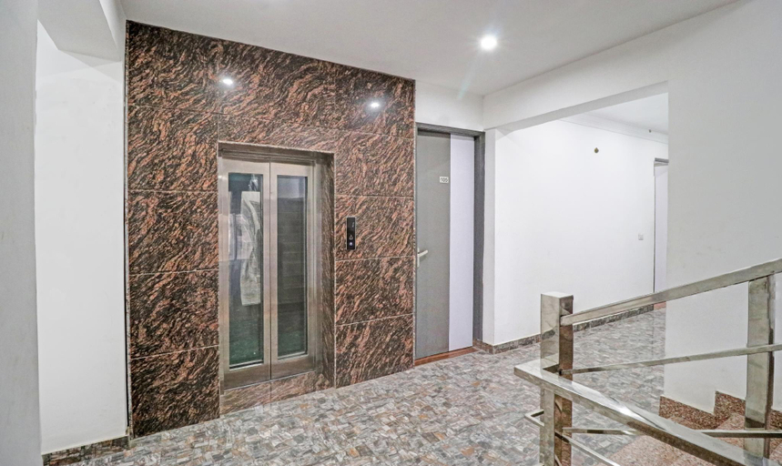 Public Area 3, Treebo Grand Town House, Faridabad