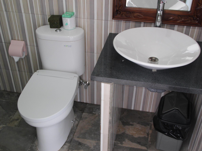 Bathroom, Nitya Homestay Lembongan, Klungkung