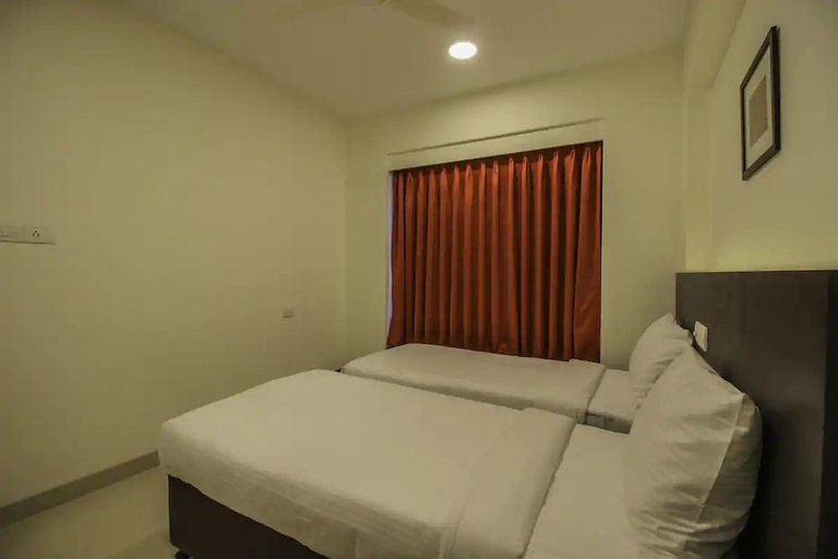 Bedroom 2, Ramsons Luxo, North Goa