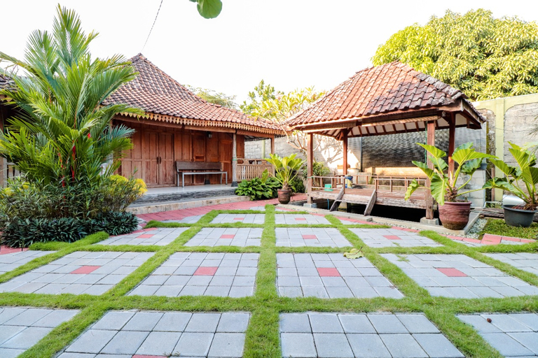 Joglo JEC Homestay by WHouse, Yogyakarta