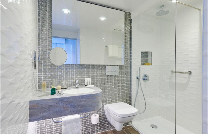 Bathroom 5, The Eliott Hotel, Gibraltar