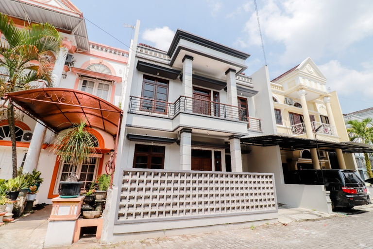 Exterior & Views 5, Espana Homestay by WHouse, Sleman
