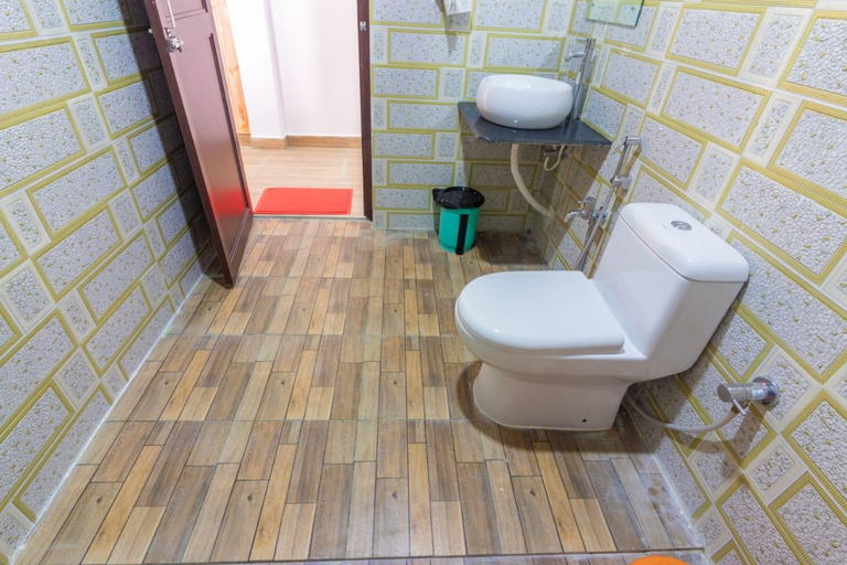 Bathroom, Reef Valley Resort, South Andaman