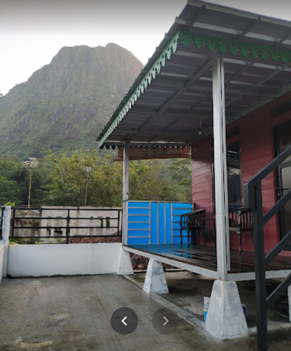 Villa Bening Syariah with fantastic view of Gunung Batu Bogor, Bogor