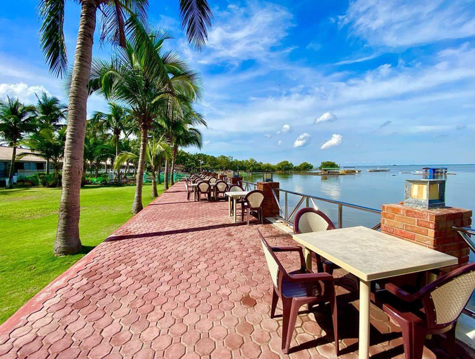 Food & Drinks 3, Lago de Oro, Calatagan