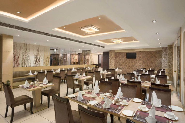 Food & Drinks 2, Days Hotel by Wyndham Neemrana Jaipur Highway, Jaipur