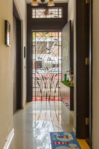 Public Area 2, Spacious 5 bedroom terrace house near Straits Quay, Penang Island