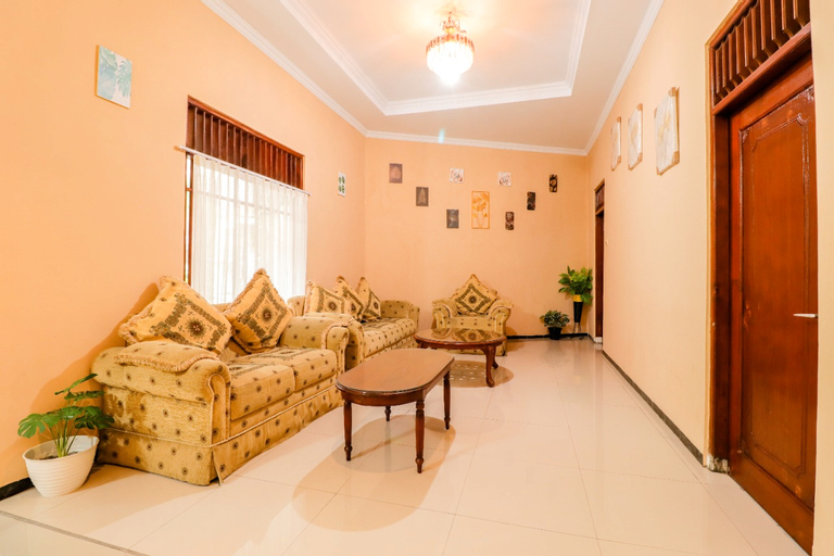 Bedroom 2, Kembang Pool Homestay by WHouse, Yogyakarta