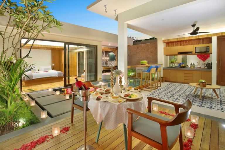 Food & Drinks, Luxury 1 BR Private Pool Floating Bathtub NE106A, Badung