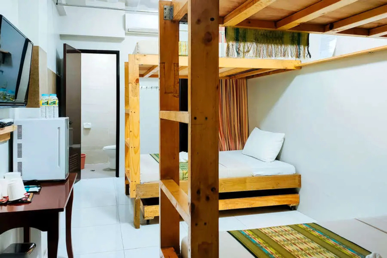 Bedroom 4, RedDoorz near SM City Butuan, Butuan City