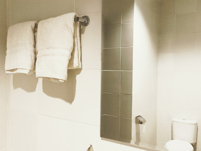 Bathroom 17