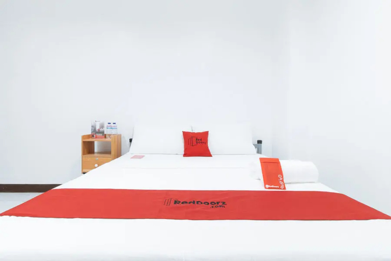 Bedroom 4, RedDoorz @ Palm Rise Resort Bohol, Panglao